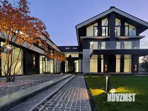 Дом 1500м², 3-этажный, участок 23 сот.  