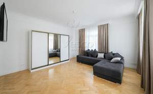 Дом 625м², 2-этажный, участок 8 сот.  