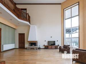 Дом 988м², 2-этажный, участок 30 сот.  