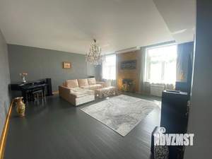 Дача 380м², 3-этажный, участок 8 сот.  