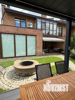 Таунхаус 205м², 2-этажный, участок 4 сот.  