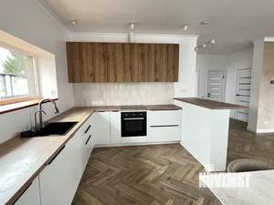 Дом 217м², 2-этажный, участок 7 сот.  