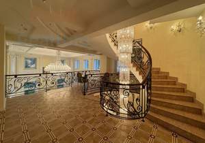 Дом 740м², 3-этажный, участок 28 сот.  