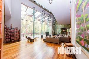Коттедж 1500м², 2-этажный, участок 100 сот.  