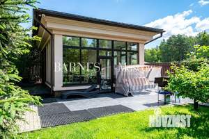 Дом 600м&sup2;, 2-этажный, участок 20 сот.  