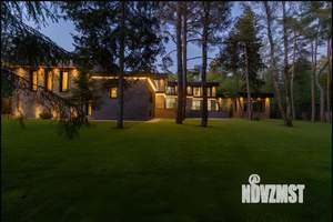 Коттедж 1700м², 3-этажный, участок 46 сот.  