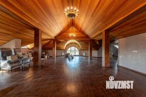 Дом 1018м², 3-этажный, участок 12 сот.  