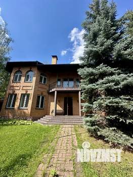 Дом 370м², 2-этажный, участок 12 сот.  