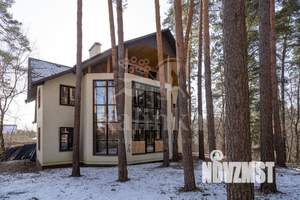 Дом 551м², 3-этажный, участок 14 сот.  