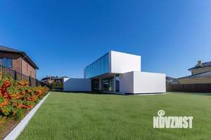 Коттедж 585м², 2-этажный, участок 18 сот.  