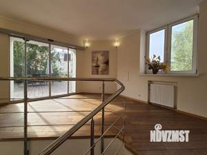 Таунхаус 368м², 3-этажный, участок 1 сот.  