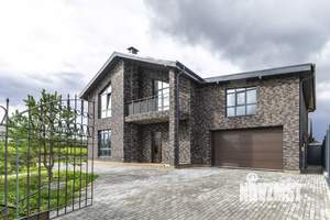 Коттедж 240м², 2-этажный, участок 5 сот.  