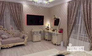 Коттедж 560м², 3-этажный, участок 8 сот.  