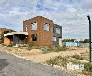 Дом 372м², 3-этажный, участок 10 сот.  