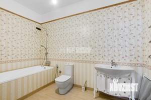 Дом 1000м², 3-этажный, участок 19 сот.  