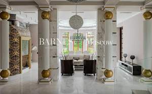 Дом 1400м², 2-этажный, участок 23 сот.  