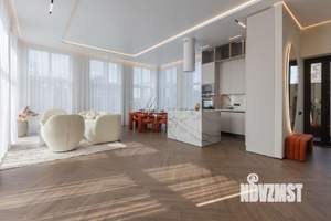 Коттедж 250м², 2-этажный, участок 6 сот.  