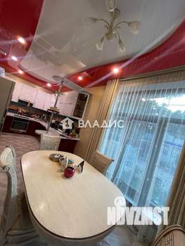 Дом 177м², 3-этажный, участок 4 сот.  