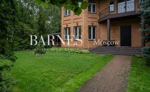 Дом 370м², 2-этажный, участок 15 сот.  