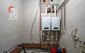 Дом 450м&sup2;, 2-этажный, участок 10 сот.  