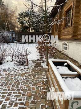 Дом 425м², 3-этажный, участок 12 сот.  