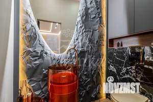 Дом 250м&sup2;, 2-этажный, участок 6 сот.  