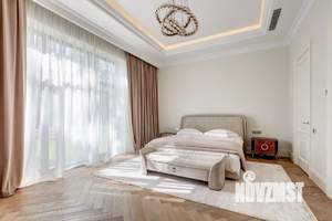 Дом 440м², 2-этажный, участок 13 сот.  