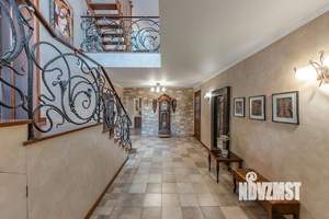 Коттедж 717м², 4-этажный, участок 67 сот.  