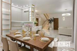 Дом 250м², 2-этажный, участок 10 сот.  