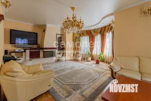 Коттедж 490м², 2-этажный, участок 12 сот.  