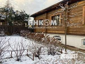 Дом 425м², 3-этажный, участок 12 сот.  