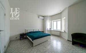 Дом 400м², 3-этажный, участок 2 сот.  