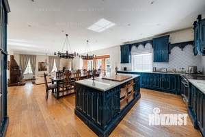 Коттедж 900м², 4-этажный, участок 30 сот.  