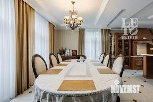 Дом 592м², 2-этажный, участок 21 сот.  