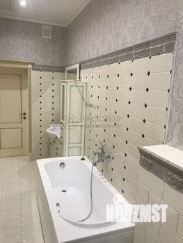 Дом 303м², 2-этажный, участок 16 сот.  