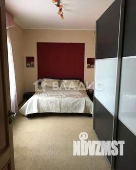 Дом 250м², 2-этажный, участок 6 сот.  