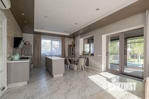 Коттедж 280м², 2-этажный, участок 17 сот.  