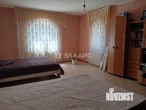Дом 250м², 2-этажный, участок 6 сот.  