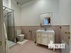 Таунхаус 350м², 3-этажный, участок 8 сот.  