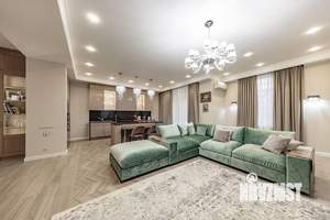 Таунхаус 290м&sup2;, 3-этажный, участок 7 сот.  