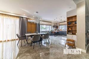 Дом 650м², 2-этажный, участок 9 сот.  