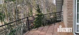 Коттедж 580м², 3-этажный, участок 20 сот.  