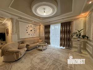 Дом 203м², 2-этажный, участок 5 сот.  