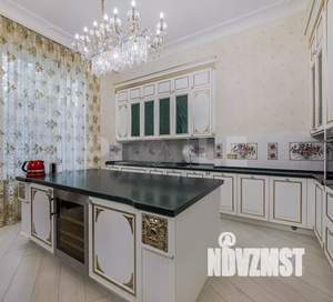 Таунхаус 375м², 2-этажный, участок 3 сот.  