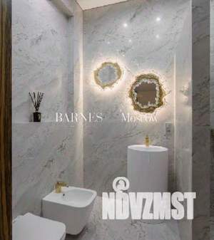 Дом 300м², 2-этажный, участок 10 сот.  