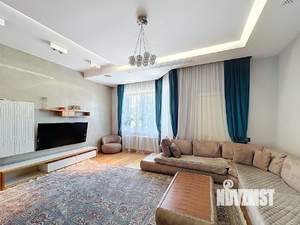 Таунхаус 450м², 4-этажный, участок 2 сот.  