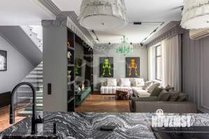 Таунхаус 250м², 2-этажный, участок 2 сот.  