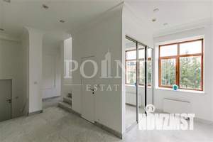Коттедж 600м², 3-этажный, участок 26 сот.  