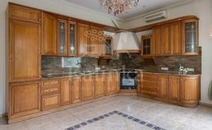 Дом 370м², 2-этажный, участок 0 сот.  