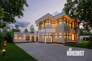 Дом 250м², 2-этажный, участок 10 сот.  